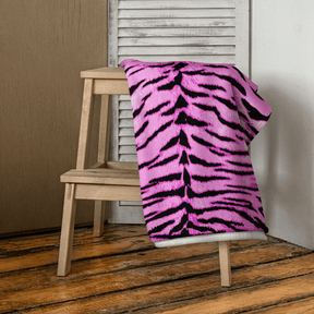 Candy Claws Towel - Goth Cloth Co.8146843_8874