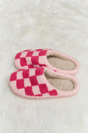 Melody Checkered Print Plush Slide Slippers - Goth Cloth Co.101300901849102