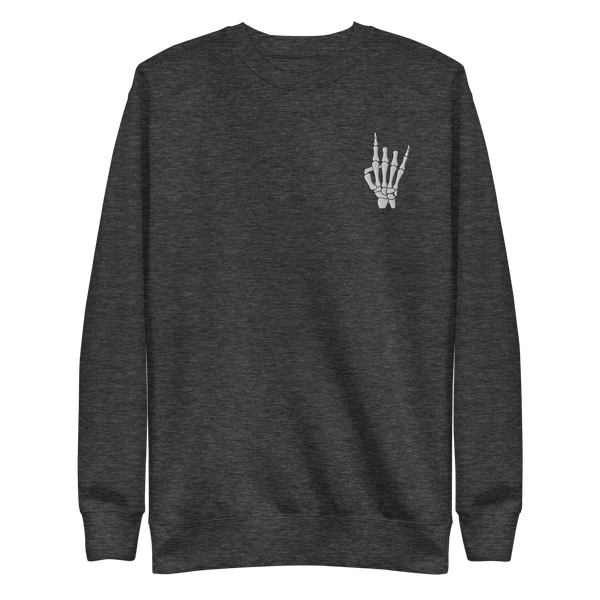 トップス SKELETON PATCHED CREW SWEAT rock-on-skeleton-embroidered-